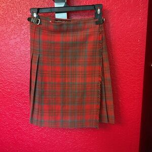 Vintage, Laird Porch Scotland, Lord & Taylor Wool Skirt Kilt, Red/Gray Tartan.